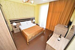 Отель Lazuri Hotel Квариати Стандартный двухместный номер с 1 кроватью или 2 отдельными кроватями-3